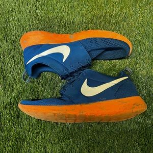 Nike Roshe Run - Size 9